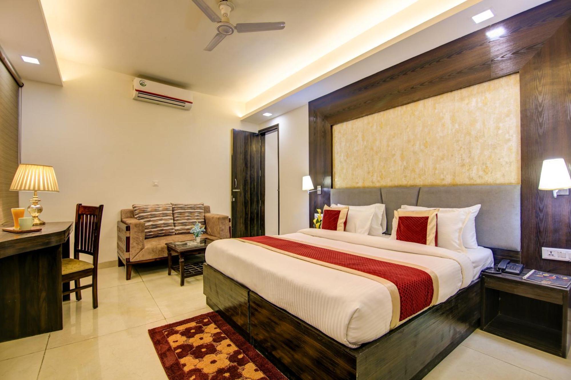 Hotel Prithvi-Raj Near Delhi Airport ニューデリー エクステリア 写真