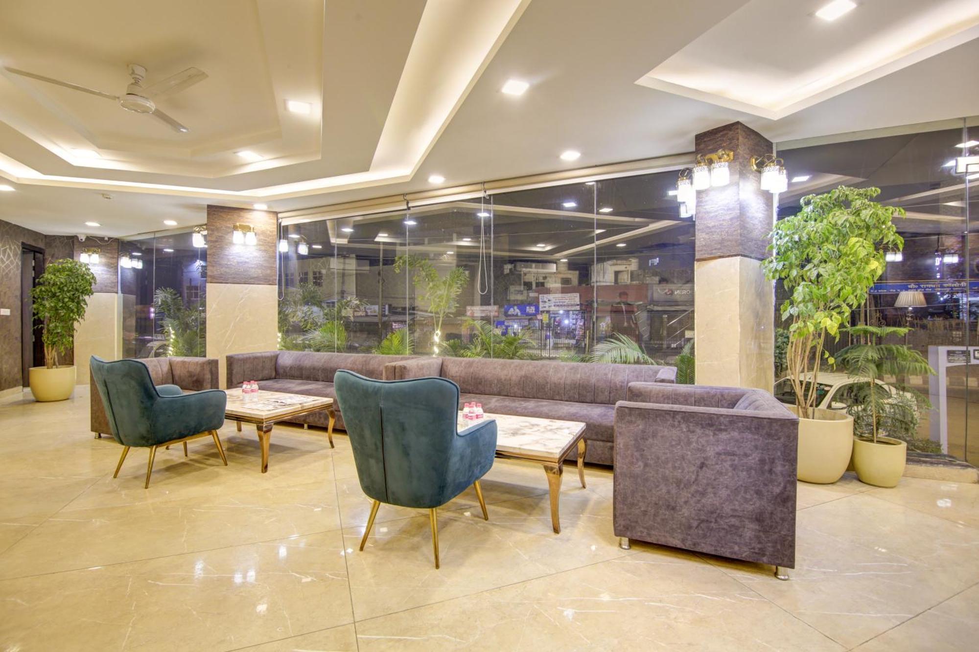 Hotel Prithvi-Raj Near Delhi Airport ニューデリー エクステリア 写真