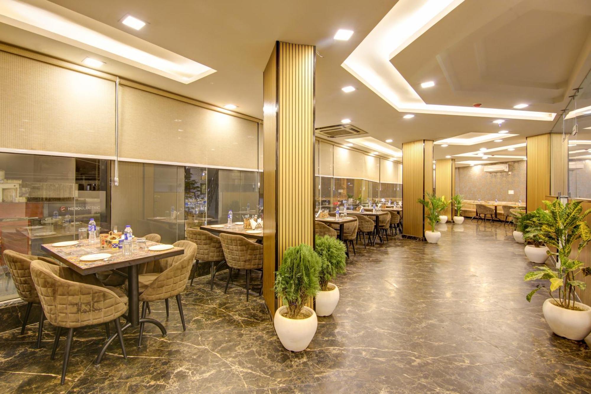 Hotel Prithvi-Raj Near Delhi Airport ニューデリー エクステリア 写真
