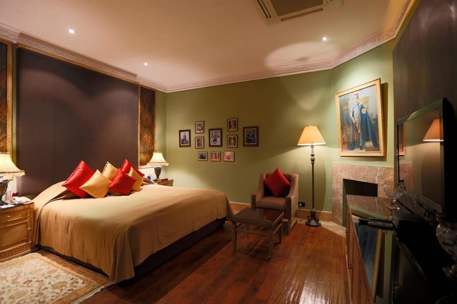 Hotel Prithvi-Raj Near Delhi Airport ニューデリー エクステリア 写真